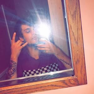 Meet your Posher, Keegan